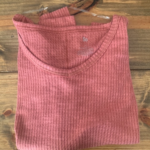 ⭐️NWT⭐️ SO brand Womens waffle long sleeve shirt Size XL - Picture 3 of 3